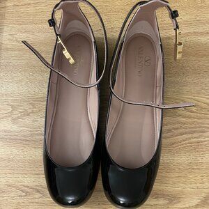 Valentino Garavani Tan-Go Patent Leather Flats